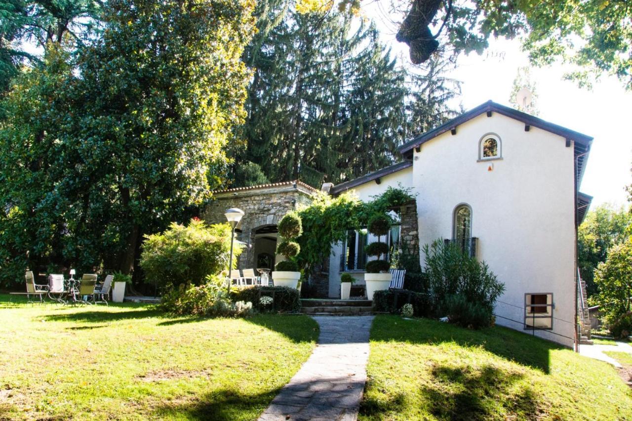 "La Selvetta" Bed And Breakfast Buguggiate エクステリア 写真