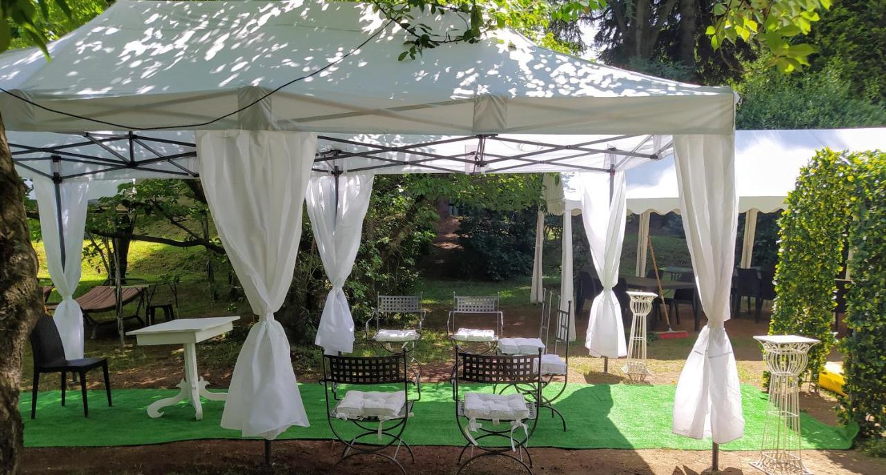 "La Selvetta" Bed And Breakfast Buguggiate エクステリア 写真