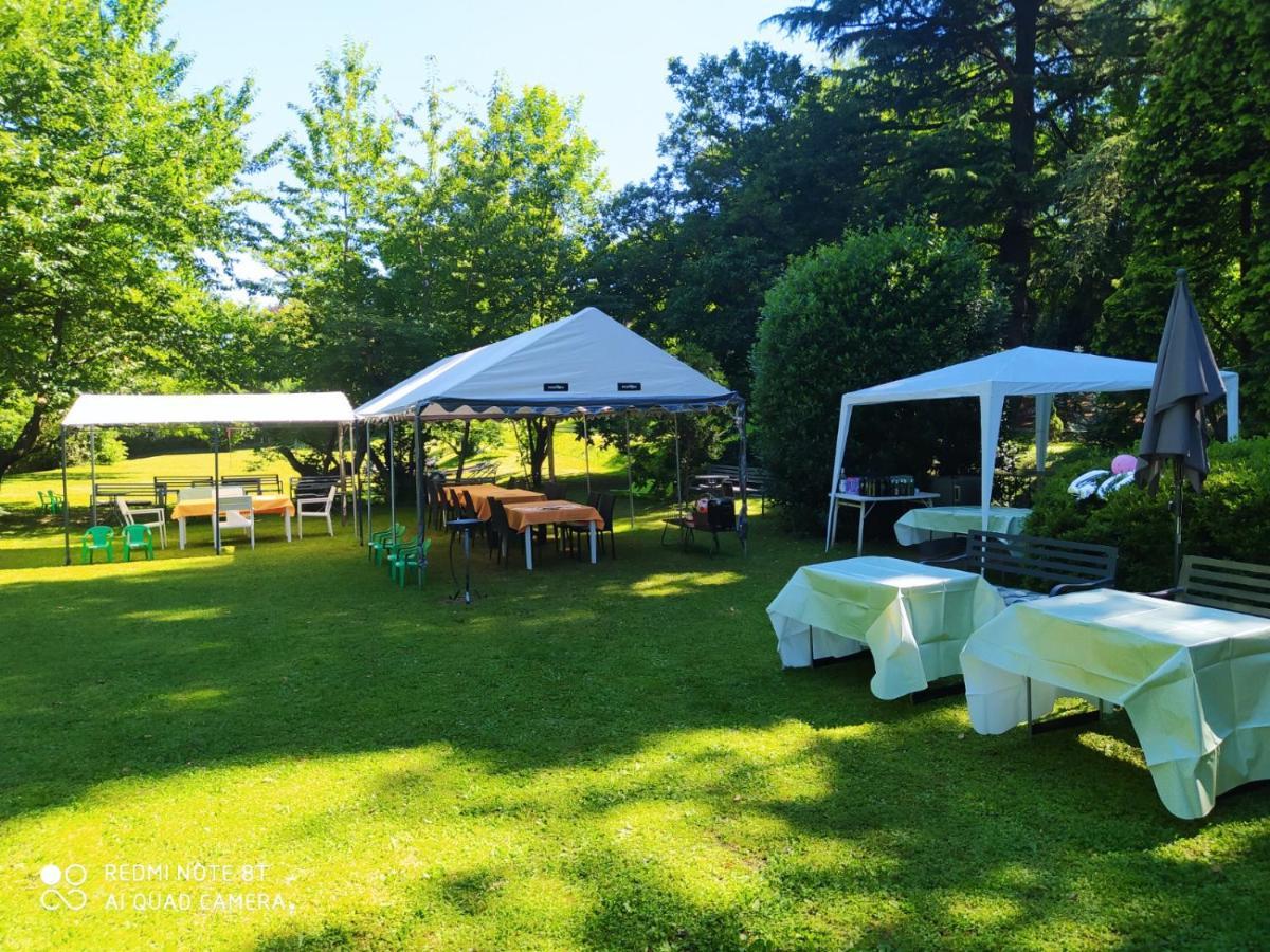 "La Selvetta" Bed And Breakfast Buguggiate エクステリア 写真