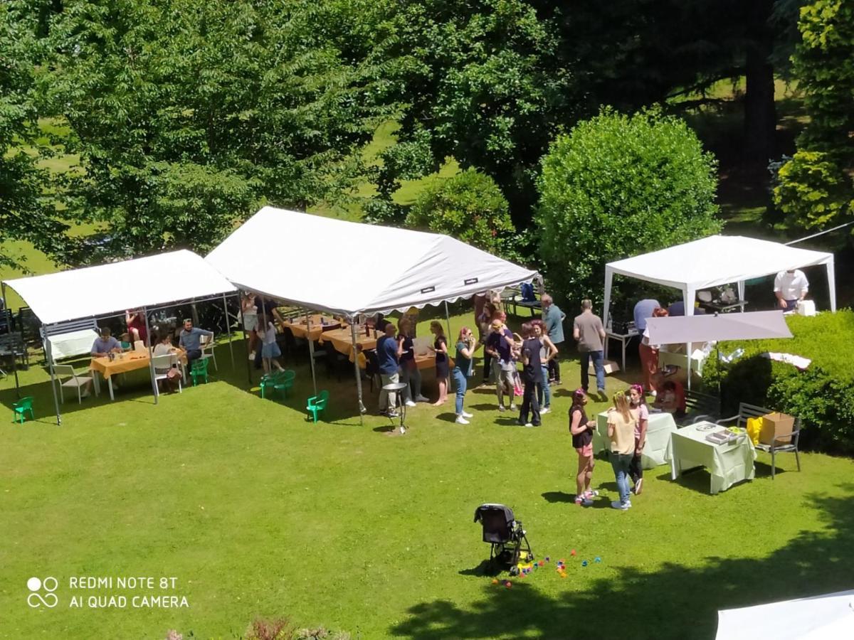 "La Selvetta" Bed And Breakfast Buguggiate エクステリア 写真