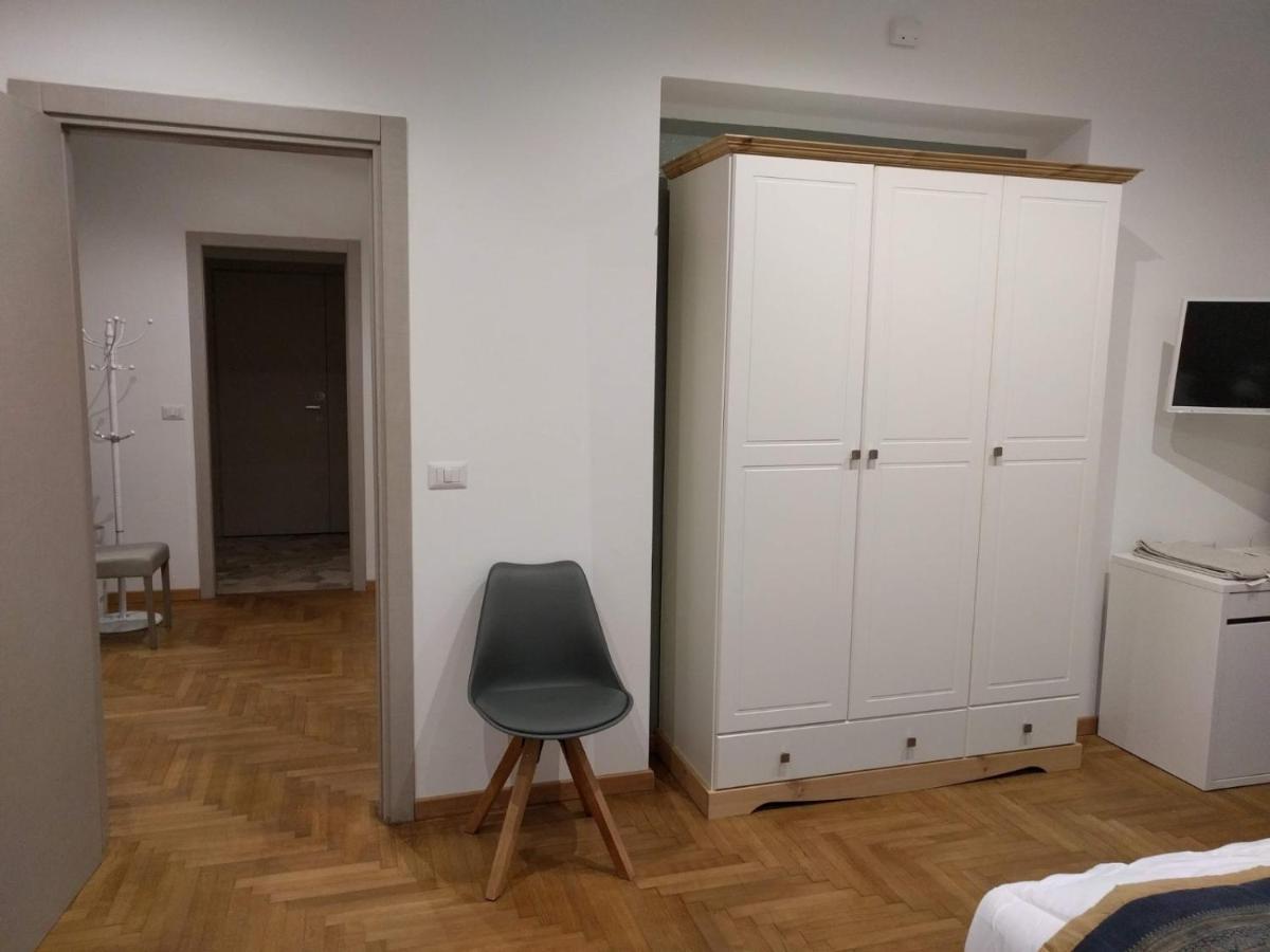 "La Selvetta" Bed And Breakfast Buguggiate エクステリア 写真