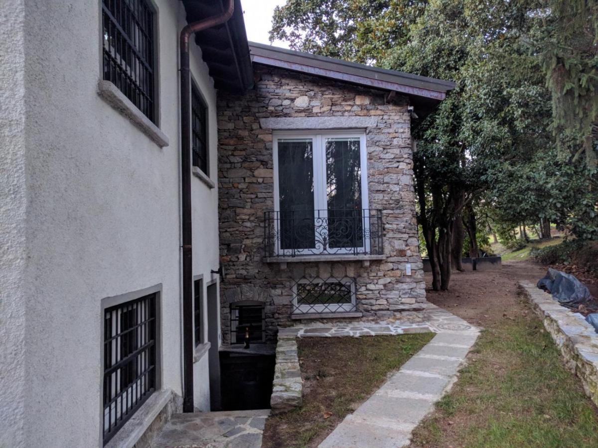 "La Selvetta" Bed And Breakfast Buguggiate エクステリア 写真